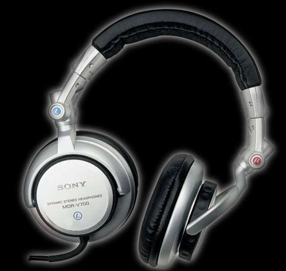 Sony MDR-V700DJ DJ headphones model w/ neodymium magnet and from quality materials